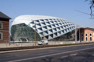 СОВЕТ: ознакомьтесь с новейшим торговым (и культурным) центром на берегу Пешт Дуная:   Будапештский кит   открыт в 2013 году